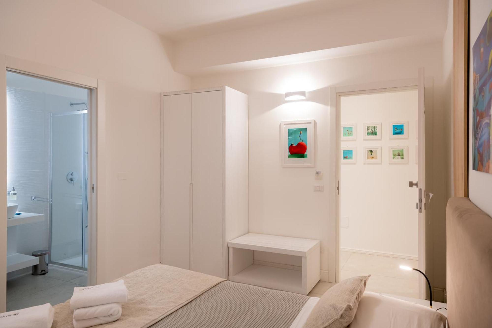 Lo Studio Di Viale Lo Re Camere & Caffe' Lecce Exterior foto