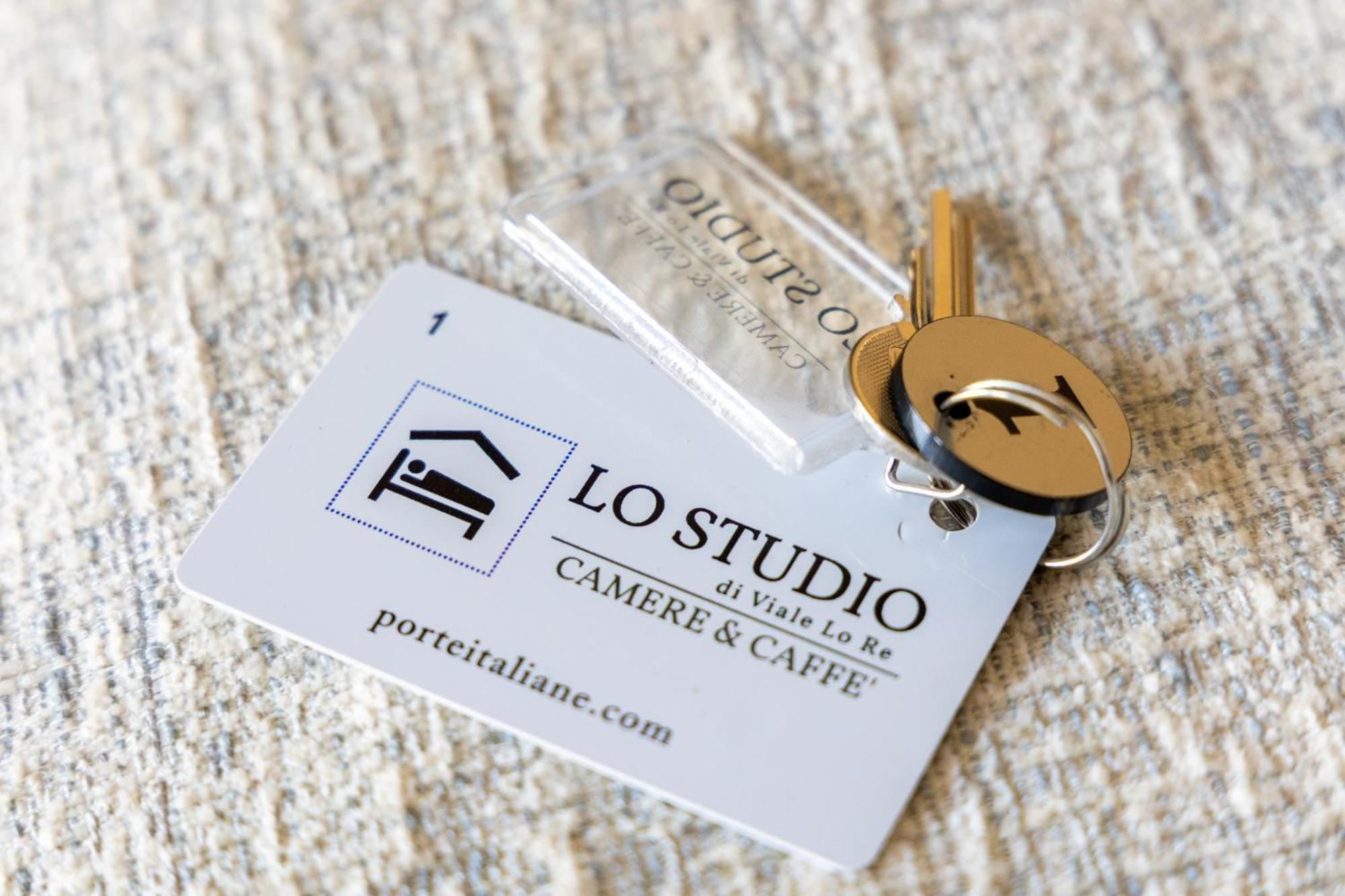 Lo Studio Di Viale Lo Re Camere & Caffe' Lecce Exterior foto